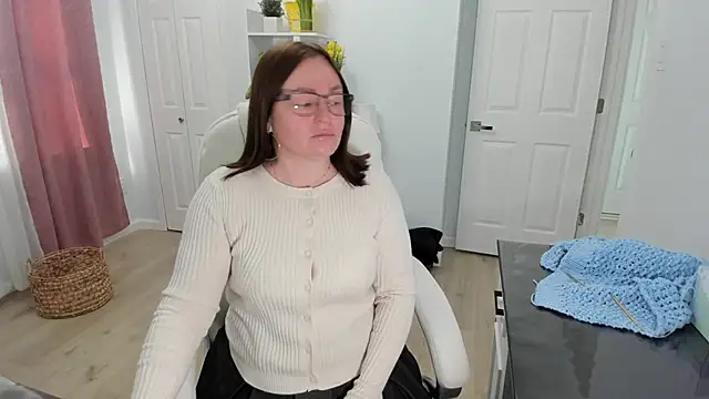 Vika73 online show from 02.14.25