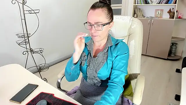 Vika73 online show from 11.12.25