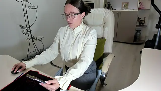 Vika73 online show from 11.14.25