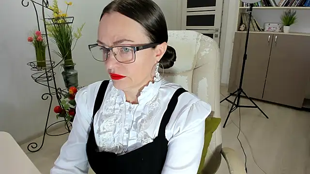 Vika73 online show from 11.29.25