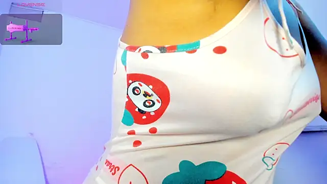 Snapshot of milkqueenboobs chatting on 06.25.26 milkqueenboobs online show from 06.25.26