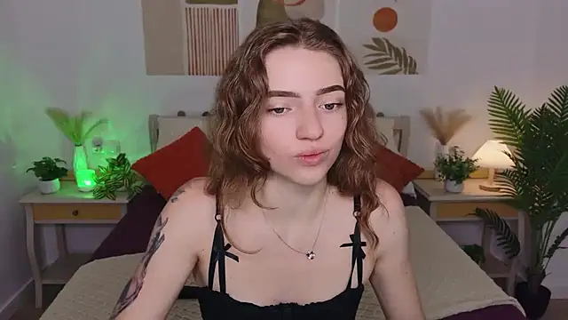 Snapshot of TayloryStar chatting on 07.02.26 TayloryStar online show from 07.02.26