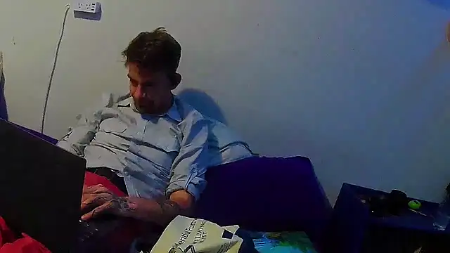 Snapshot of Pbluntz90 chatting on 05.22.26 Pbluntz90 online show from 05.22.26