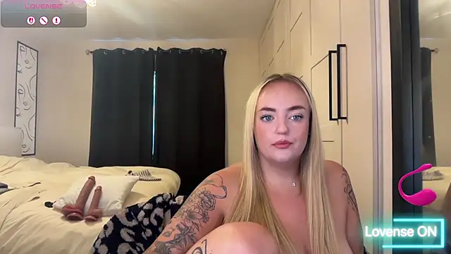 CurvyWetWife online show from 06.05.26