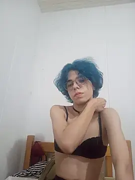RobinTheBirdy online show from 08.02.26