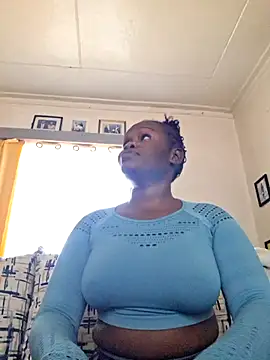 PinkyMonique online show from 05.18.26