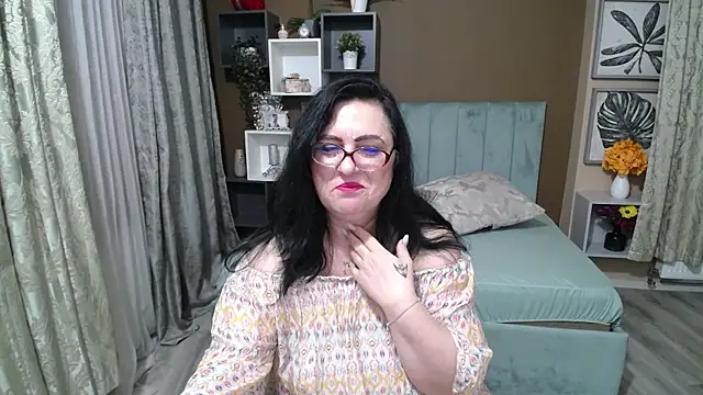 ValerieSmithsx online show from 07.07.26