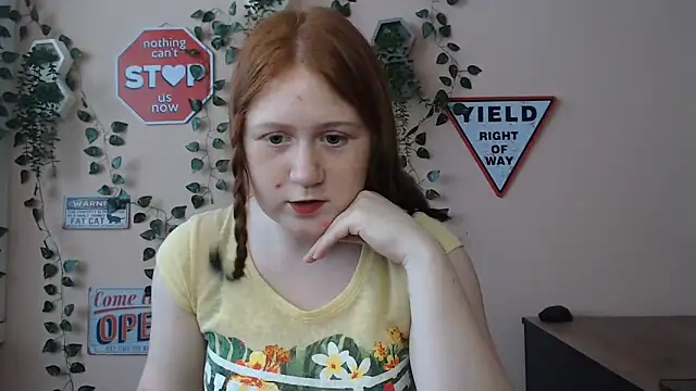 Red  Girll online show from 05.21.26