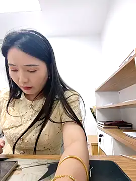 LOP78569 online show from 05.23.26
