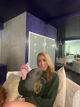 MirrorMia online show from 05.19.26