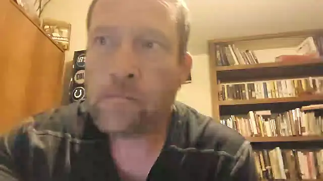 Snapshot of icebergXpress chatting on 07.11.26 icebergXpress online show from 07.11.26