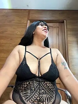 Snapshot of Alexia_Lerner chatting on 06.22.26 Alexia Lerner online show from 06.22.26