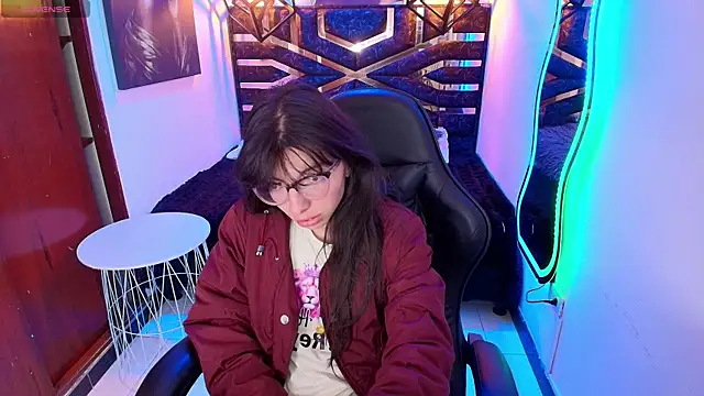 Snapshot of Allyshon_ chatting on 06.24.26 Allyshon online show from 06.24.26