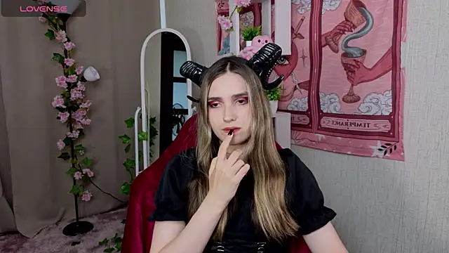 NocturneHuntress online show from 06.27.26