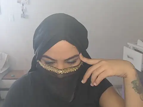 laila silk online show from 07.21.26