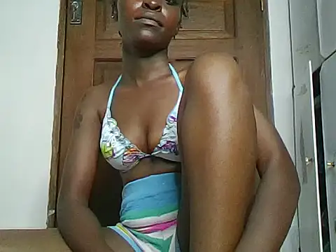 petiteprettygal online show from 07.08.26