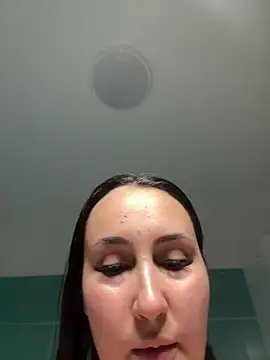 Snapshot of SweetTerrea chatting on 06.21.26 SweetTerrea online show from 06.21.26