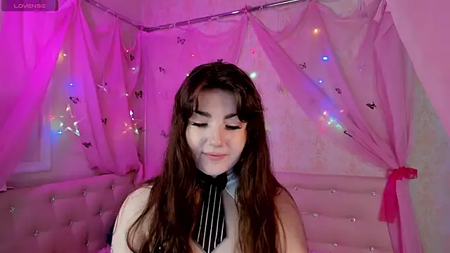 Snapshot of Victoria_Ecstasy chatting on 06.12.26 Victoria Ecstasy online show from 06.12.26