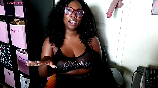 CyndyLouWho online show from 06.11.26