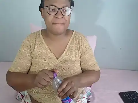 CandyYumsAerolaXX online show from 05.21.26