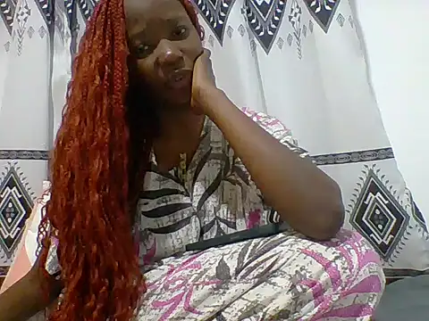 Snapshot of Shania_loveer chatting on 06.25.26 Shania loveer online show from 06.25.26