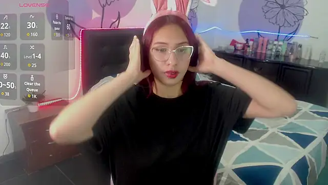 Snapshot of ashly_litlle chatting on 06.23.26 ashly litlle online show from 06.23.26