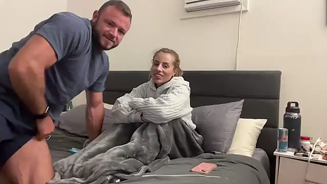 LoveWithLarissa1 online show from 05.26.26