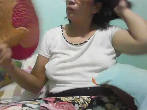 momshe2026 online show from 07.01.26