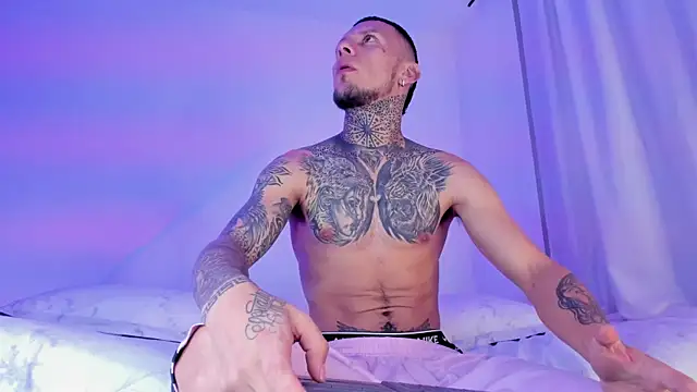 Snapshot of _Kevin_xxx chatting on 02.26.25 Kevin xxx online show from 02.26.25