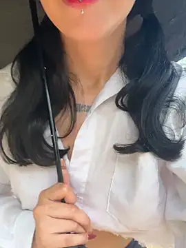 is petite online show from 06.24.26