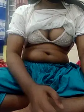 Snapshot of Sexy-Tomaa chatting on 05.21.26 Sexy-Tomaa online show from 05.21.26