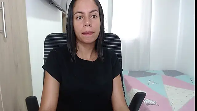 Valeria Santos  online show from 05.25.26