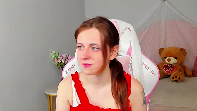 FreyaVeys online show from 07.10.26