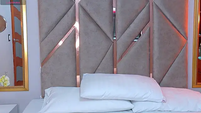 Laurent-Rose online show from 06.16.26