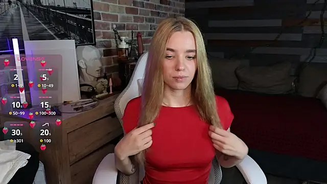Snapshot of eva_swetty chatting on 06.19.26 eva swetty online show from 06.19.26