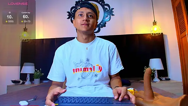 Thiago Nova online show from 06.10.26