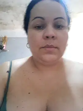 Snapshot of Latimida chatting on 08.03.26 Latimida online show from 08.03.26