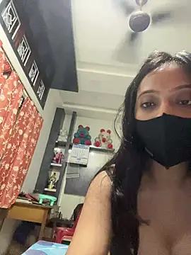 livia dolls online show from 06.05.26