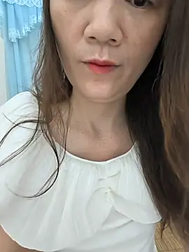 Snapshot of Lye_lovely chatting on 06.21.26 Lye lovely online show from 06.21.26