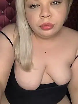 KiaraGoldd online show from 05.21.26