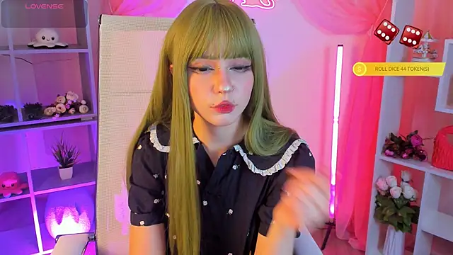 YunaLeaf online show from 05.24.26