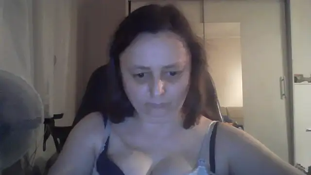 Snapshot of TaylorLovely chatting on 07.18.26 TaylorLovely online show from 07.18.26