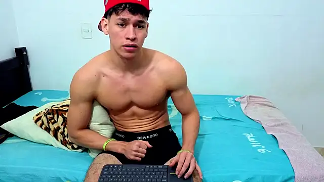 Luke Muscle online show from 06.09.26