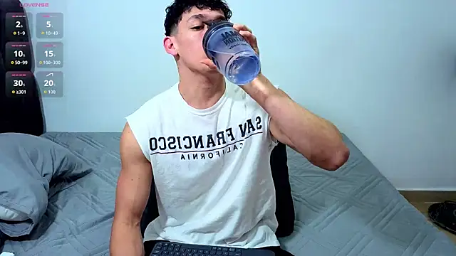 Luke Muscle online show from 07.04.26