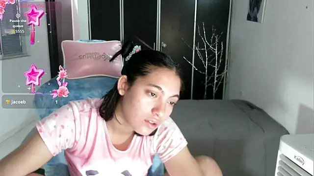 Snapshot of Dolce_more chatting on 06.19.26 Dolce more online show from 06.19.26