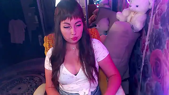 NinaTender22 online show from 06.26.26