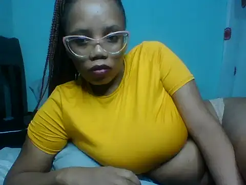 Snapshot of Tatianaluu chatting on 05.30.26 Tatianaluu online show from 05.30.26