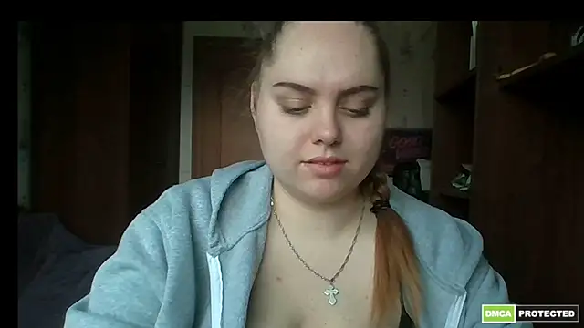 Snapshot of SoftHypnose chatting on 05.28.26 SoftHypnose online show from 05.28.26