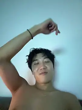 Snapshot of YourBadboy718 chatting on 06.17.26 YourBadboy718 online show from 06.17.26