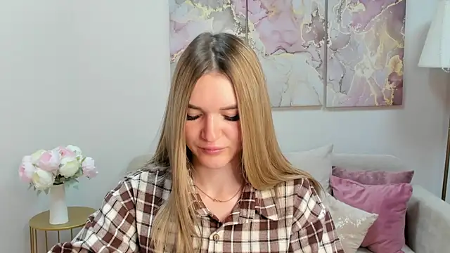 RoxyReignn online show from 06.24.26